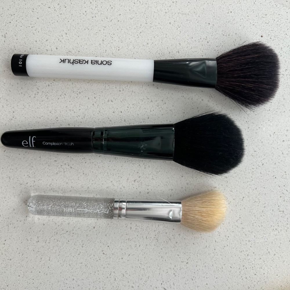 mac brushes bundle - Picture 3 of 3